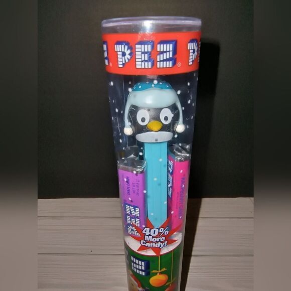 Pez Dispenser Penguin Santa Christmas Holiday Sealed With Candy Copyright 2014 - Picture 3 of 10